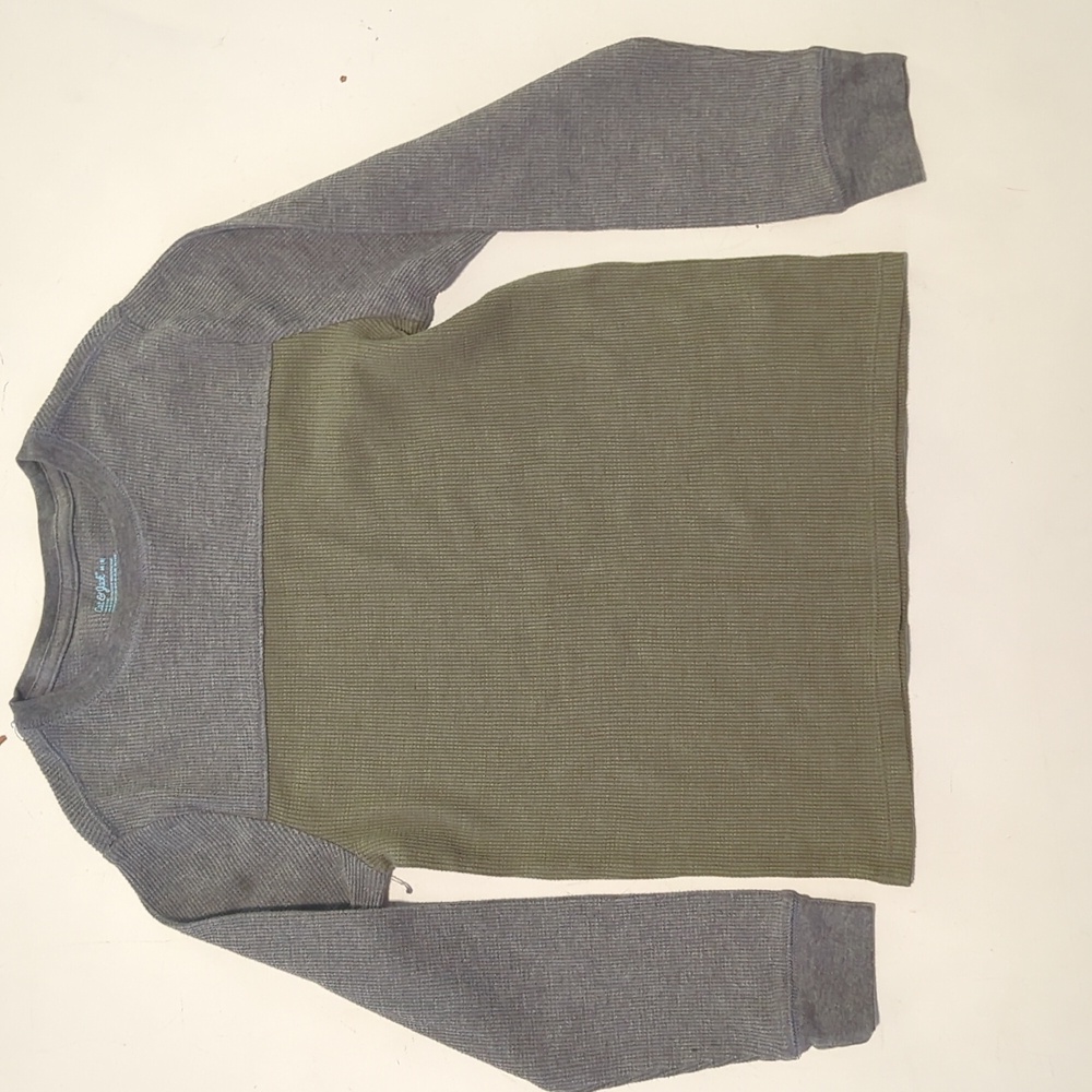 Cat & Jack Boys Size 8 Olive Green and Gray Waffle Style Shirt
